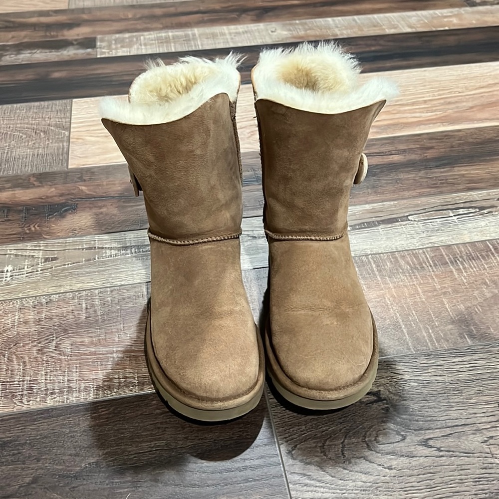 Bailey Botton Ugg Boots